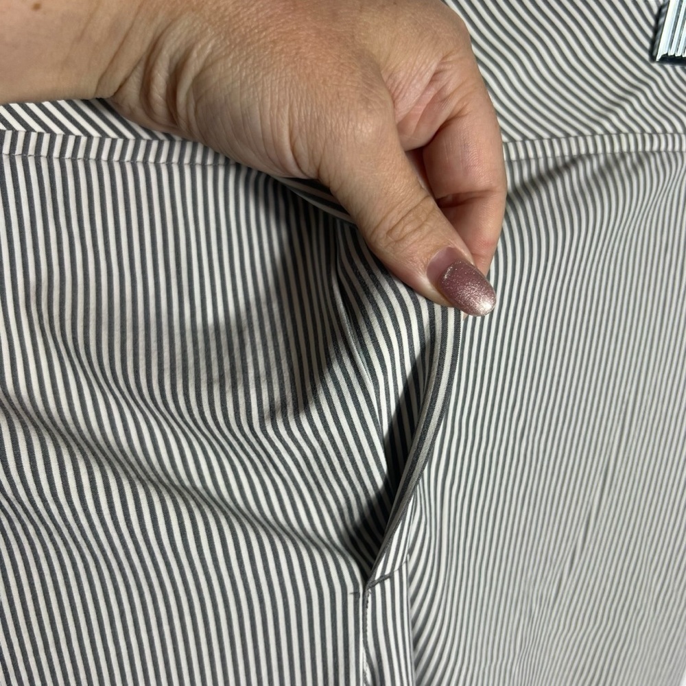 Athleta Brooklyn Textured Ankle Pant White Stripe, Size 18 - Picture 6 of 14